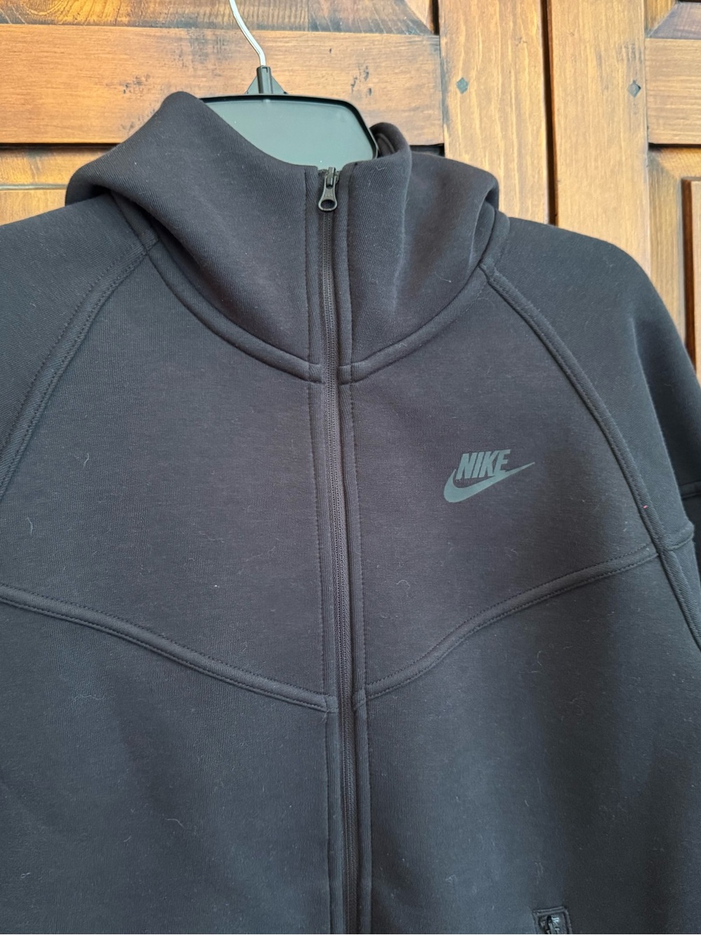 Nike  Ladies Small Black Fitted Full-Zip Hoodie  with Zip Pocket Jacket. NWOT - Picture 2 of 10